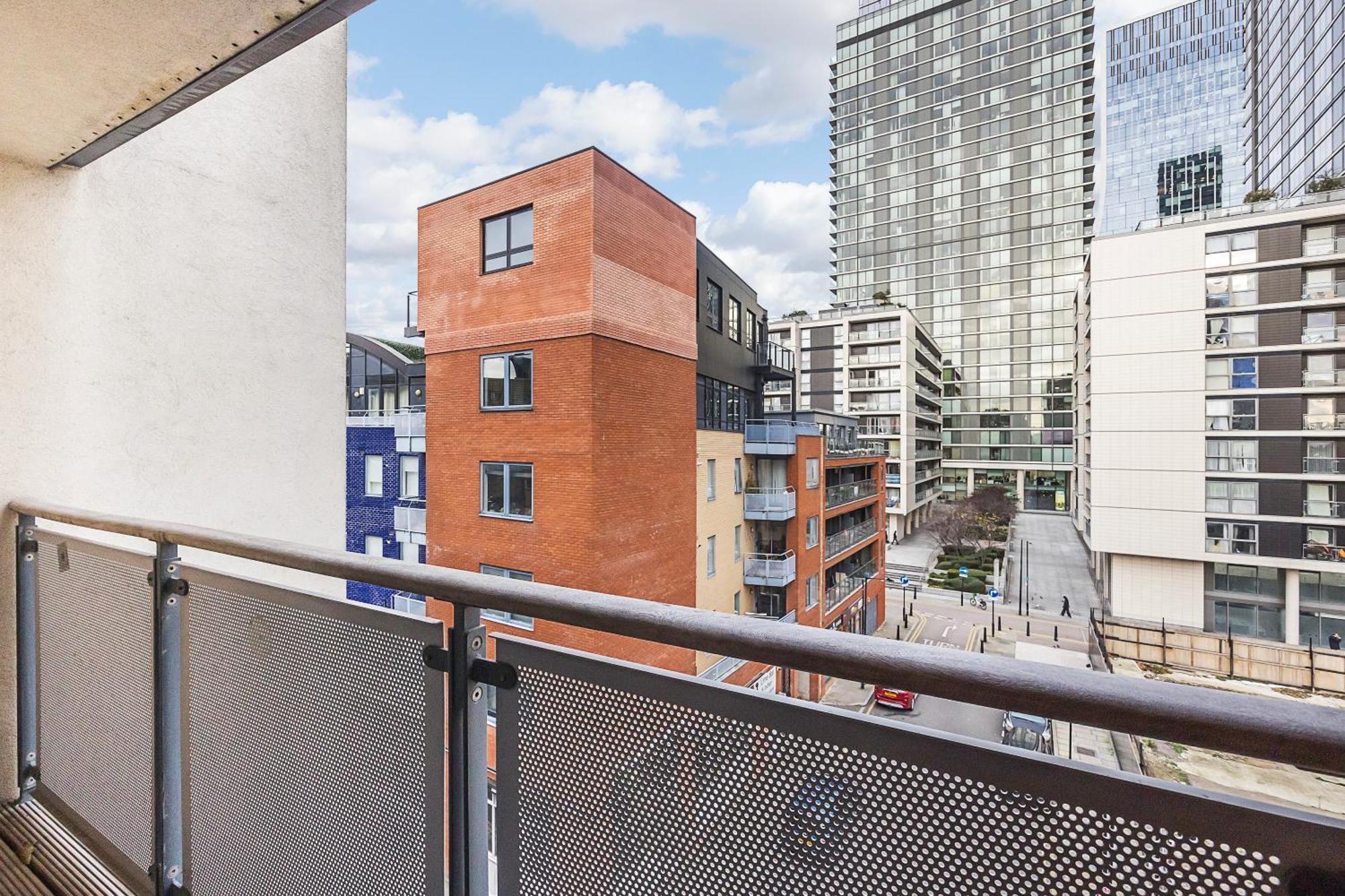 The Canary Hub London Exterior foto